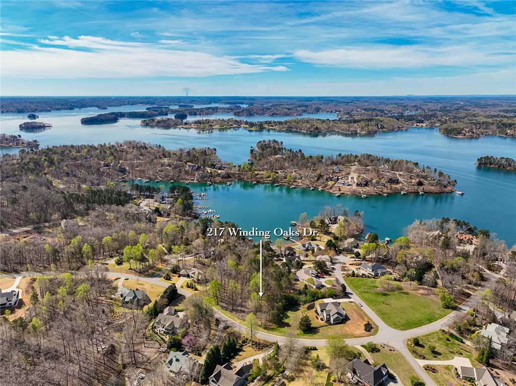 217 Winding Oaks Drive, Seneca, South Carolina image 3