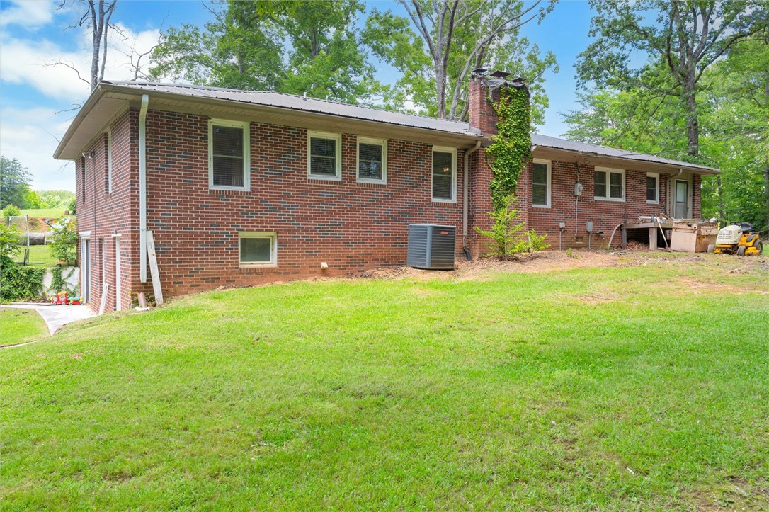 348 Pickett Post Road, Walhalla, South Carolina image 25