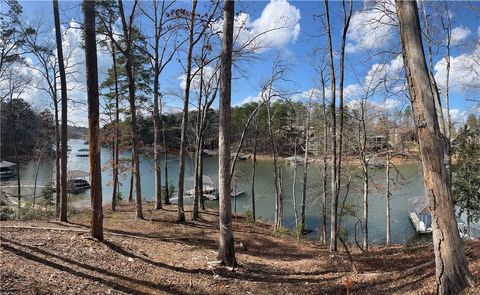 Vacant Land For Sale - LOT 121 Harbor Ridge Road<br/> Oconee County, Seneca, SC 29672