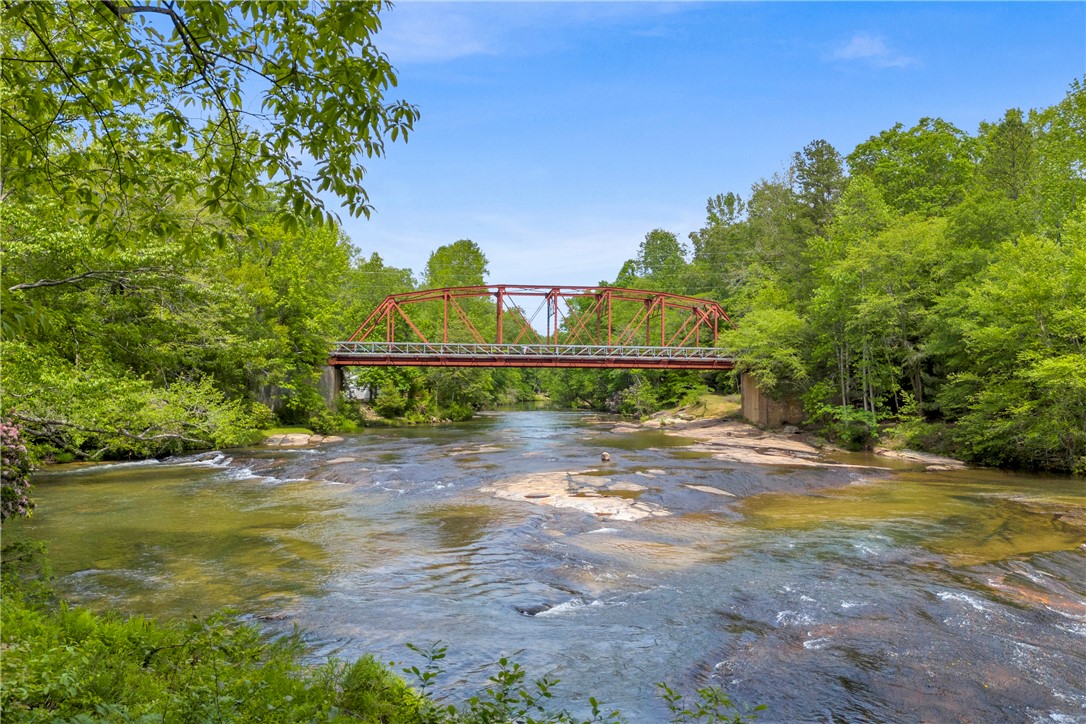 105 Chauga Valley Road, Westminster, South Carolina image 4