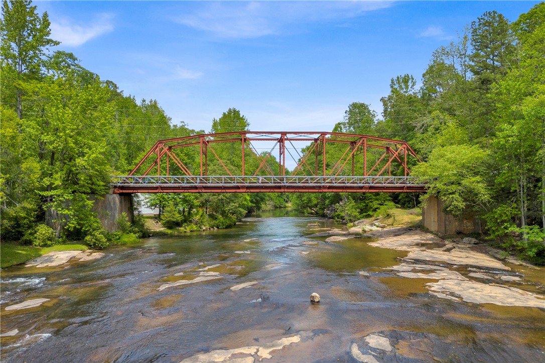 105 Chauga Valley Road, Westminster, South Carolina image 1