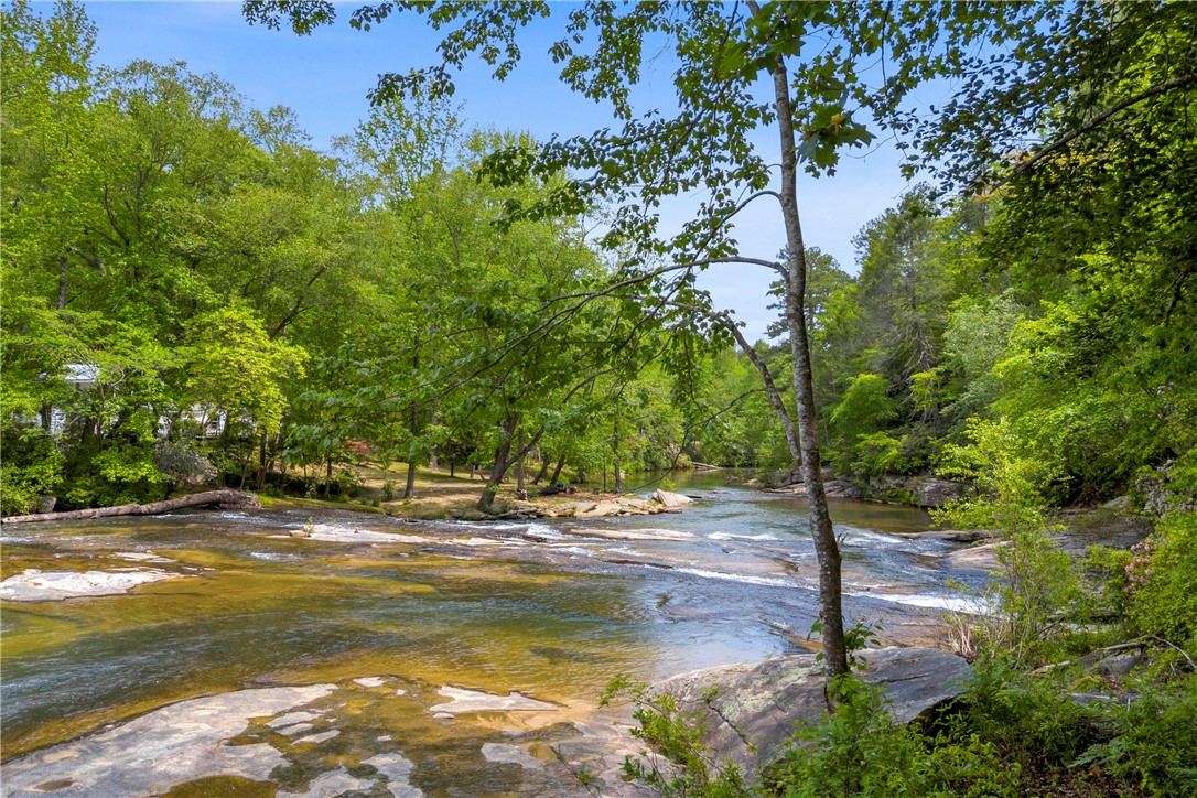 105 Chauga Valley Road, Westminster, South Carolina image 3