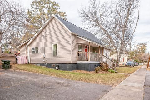 A home in Easley