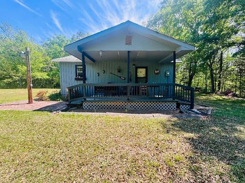 Photo of 3062 Horseshoe Road, Iva, SC 29655 (MLS # 20301232)