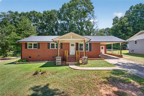 Photo of 815 Winston Avenue, Anderson, SC 29624 (MLS # 20303358)