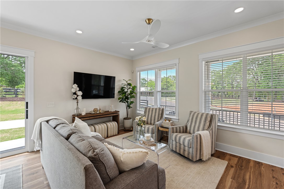 Pendleton, South Carolina 29670, United States, 3 Bedrooms Bedrooms, ,3 BathroomsBathrooms,Residential,Active,205567