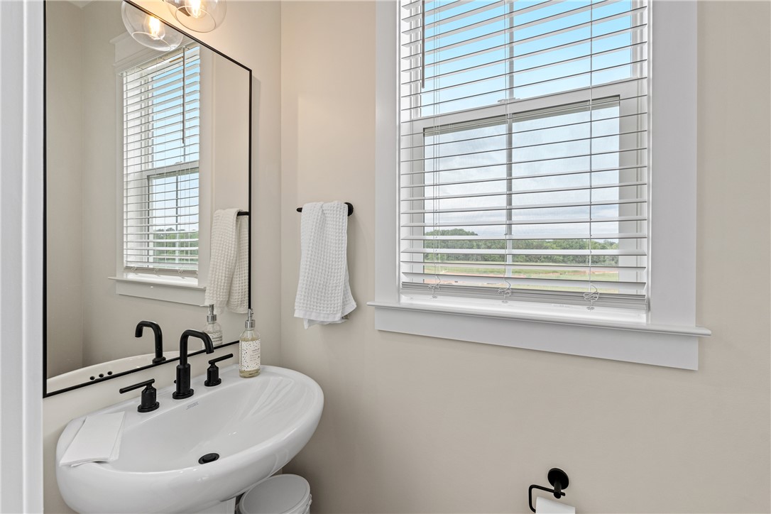 Pendleton, South Carolina 29670, United States, 3 Bedrooms Bedrooms, ,3 BathroomsBathrooms,Residential,Active,205567