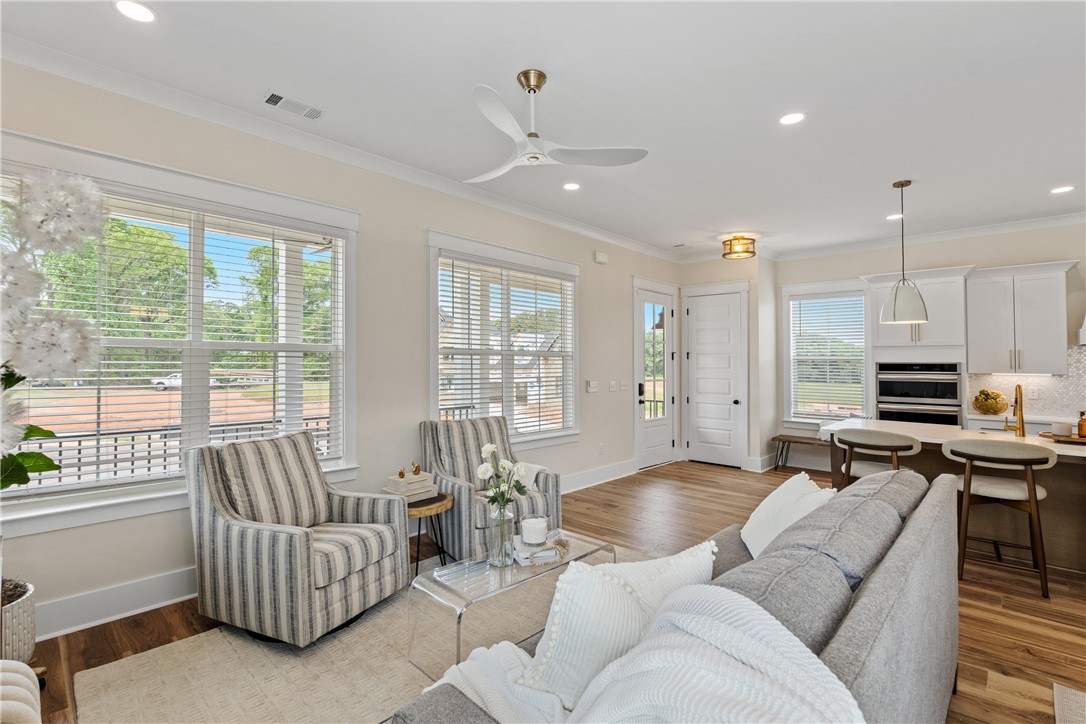 Pendleton, South Carolina 29670, United States, 3 Bedrooms Bedrooms, ,3 BathroomsBathrooms,Residential,Active,205567