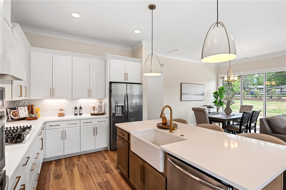 Pendleton, South Carolina 29670, United States, 3 Bedrooms Bedrooms, ,3 BathroomsBathrooms,Residential,Active,205567