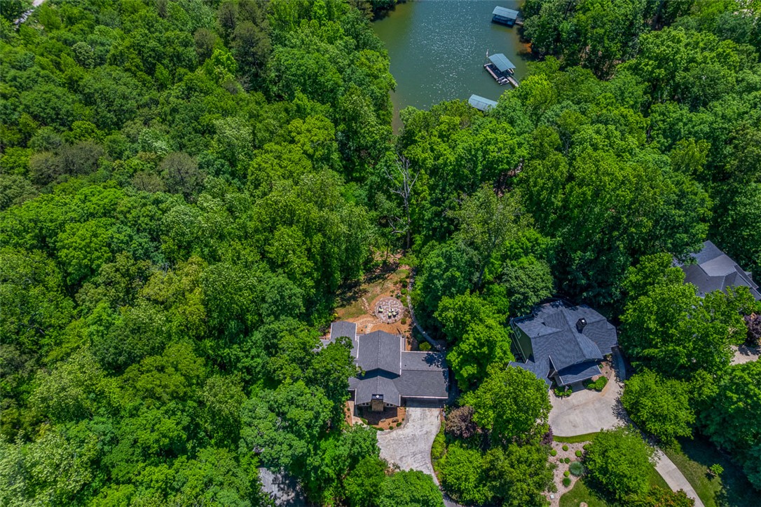 290 Coves End Point, Seneca, South Carolina image 2