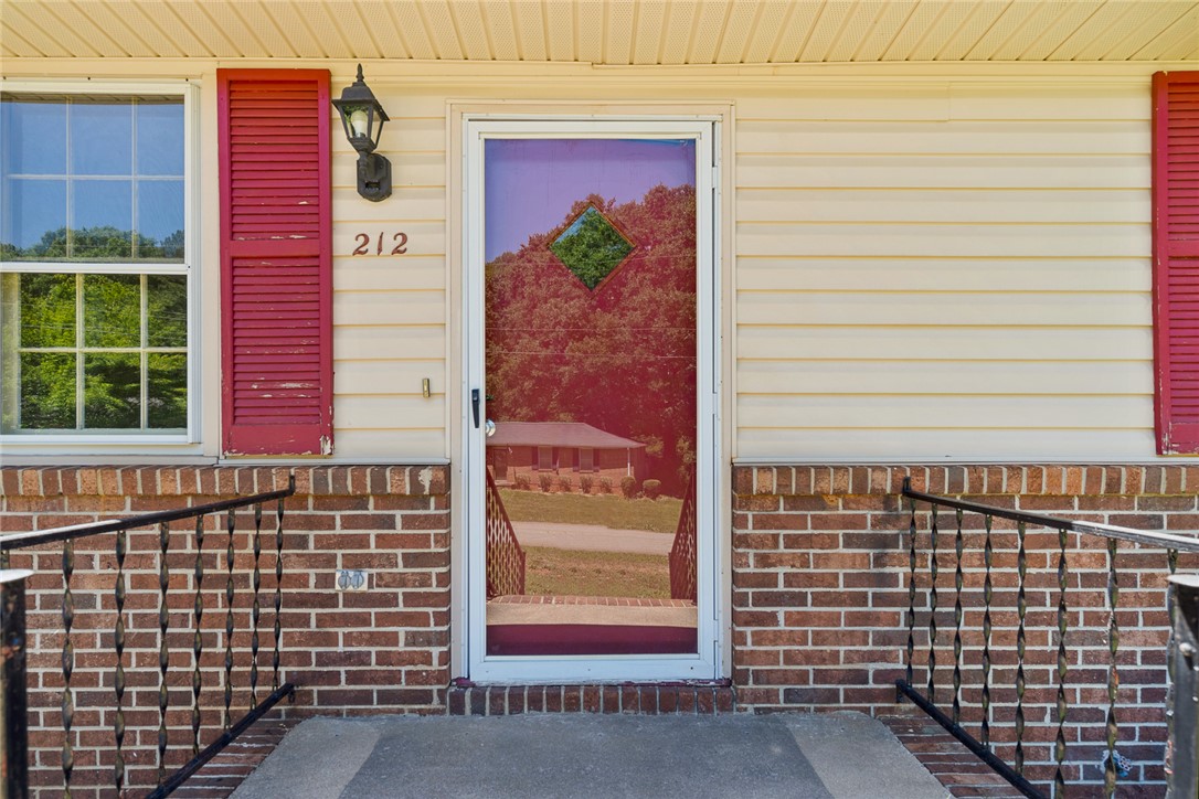 212 Mulberry Avenue