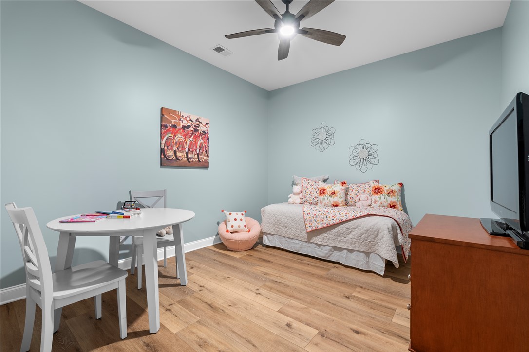 135 W Waters Edge Lane, West Union, South Carolina image 35