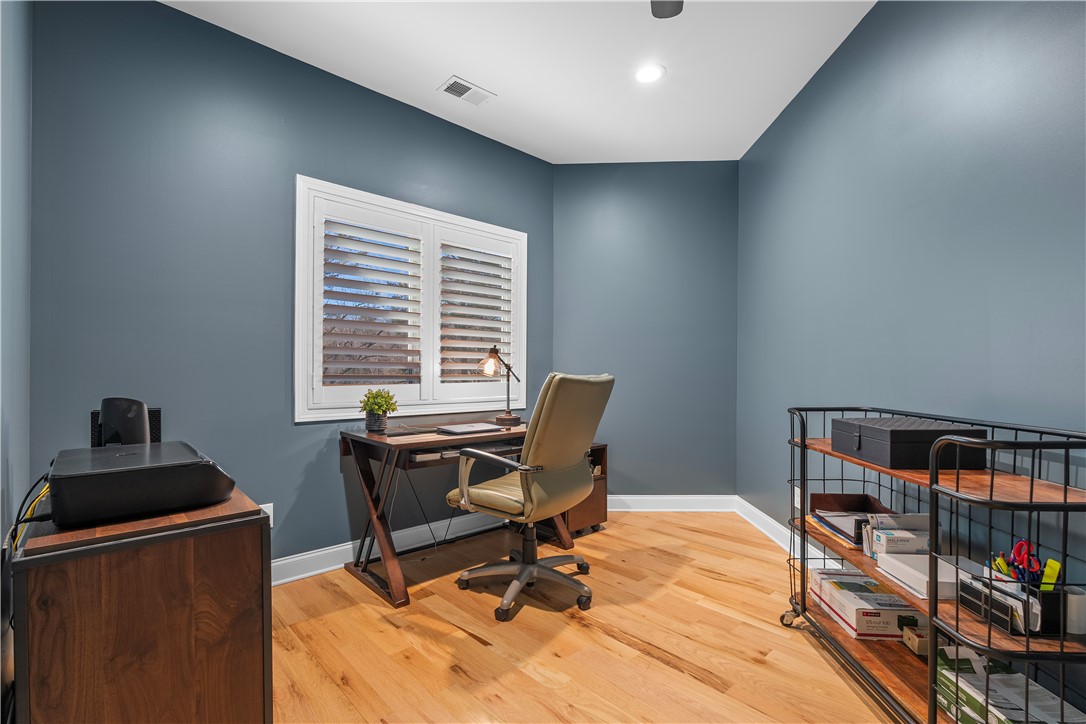 135 W Waters Edge Lane, West Union, South Carolina image 31