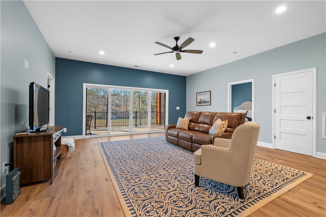 135 W Waters Edge Lane, West Union, South Carolina image 34