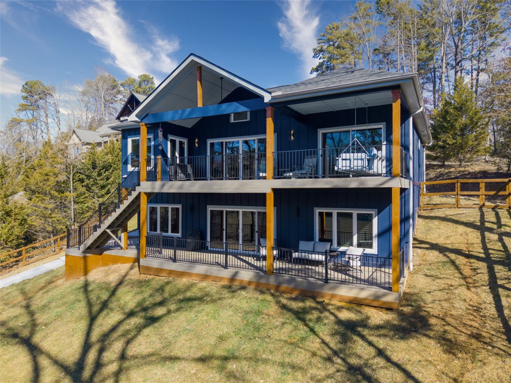 135 W Waters Edge Lane, West Union, South Carolina image 1
