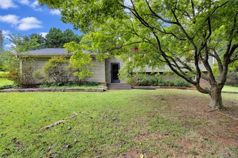 Photo of 1206 Lakeview Drive, Greenville, SC 29611 (MLS # 20306251)