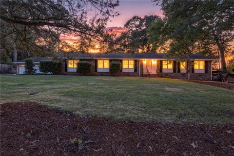 Photo of 112 Lakeview Circle, Clemson, SC 29631 (MLS # 20305918)