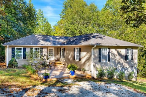 Photo of 527 North River Road, Cleveland, SC 29635 (MLS # 20294199) Photo of 527 North River Road, Cleveland, SC 29635 (MLS # 20294199)