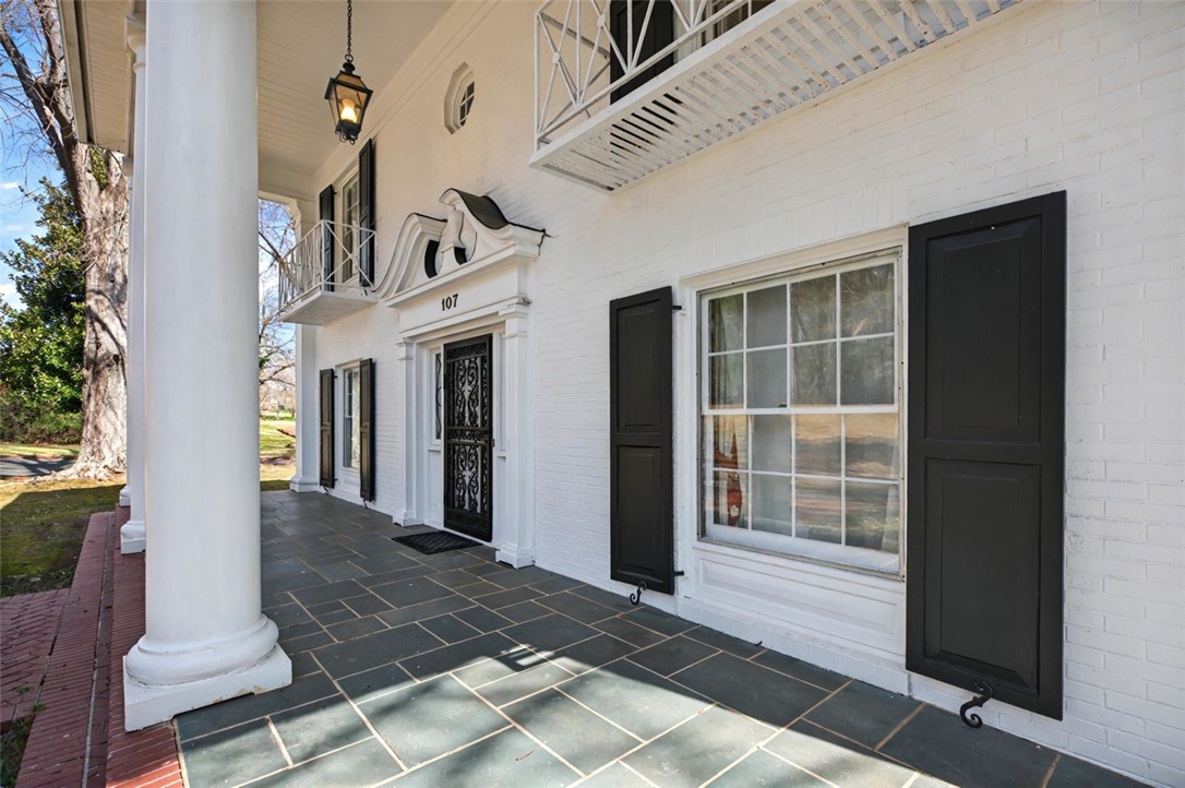 107 Lakeview Drive, Easley, South Carolina image 3