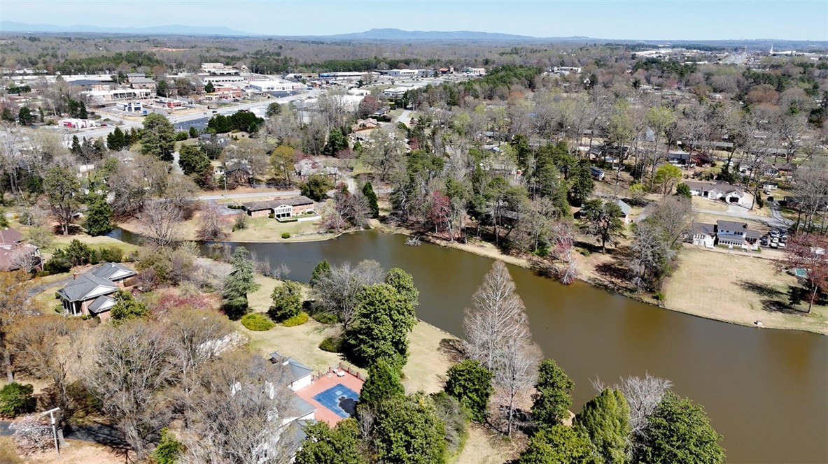 107 Lakeview Drive, Easley, South Carolina image 27