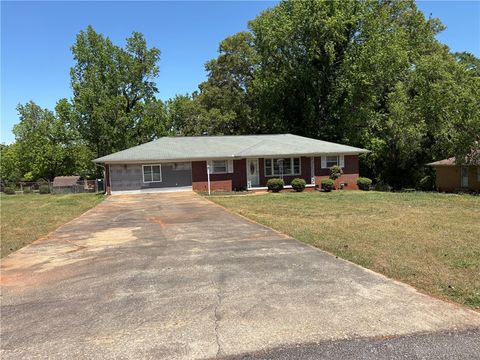 Photo of 403 Brook Forest Drive, Anderson, SC 29621 (MLS # 20300661)