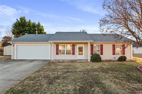Photo of 205 Rio Way Way, Anderson, SC 29625 (MLS # 20295899)