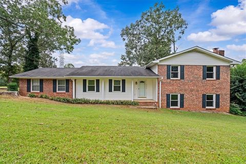 Photo of 408 Fernwood Drive, Seneca, SC 29678 (MLS # 20293551)