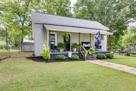 Photo of 3 Clay Street, Liberty, SC 29657 (MLS # 20302219)