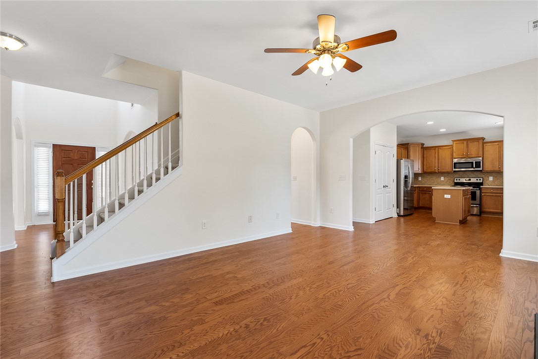 Anderson, South Carolina 29621, United States, 5 Bedrooms Bedrooms, ,3 BathroomsBathrooms,Residential,Pending,80923