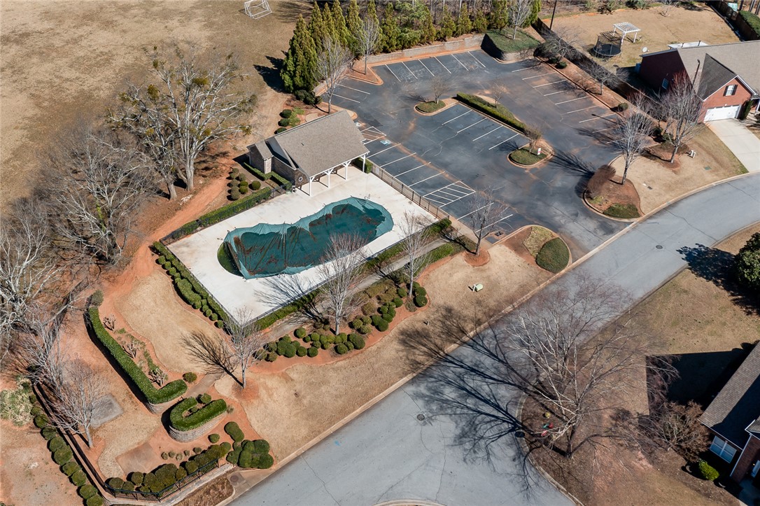 Anderson, South Carolina 29621, United States, 5 Bedrooms Bedrooms, ,3 BathroomsBathrooms,Residential,Pending,80923