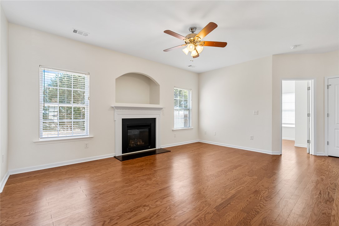 Anderson, South Carolina 29621, United States, 5 Bedrooms Bedrooms, ,3 BathroomsBathrooms,Residential,Pending,80923