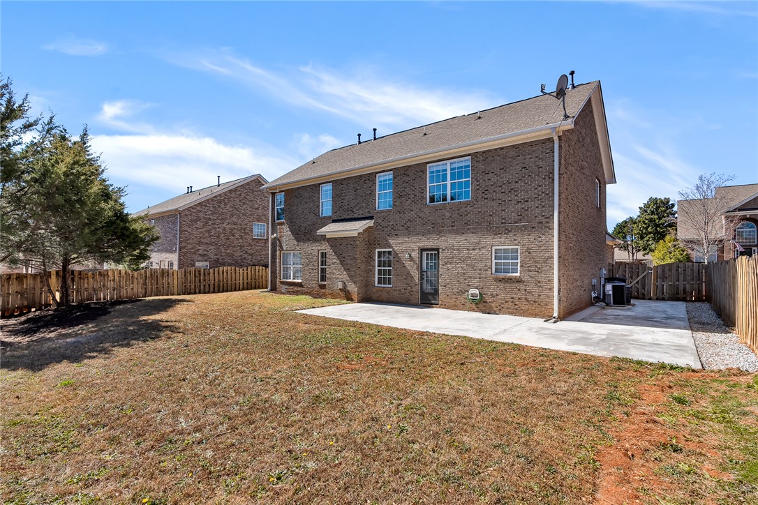 Anderson, South Carolina 29621, United States, 5 Bedrooms Bedrooms, ,3 BathroomsBathrooms,Residential,Pending,80923