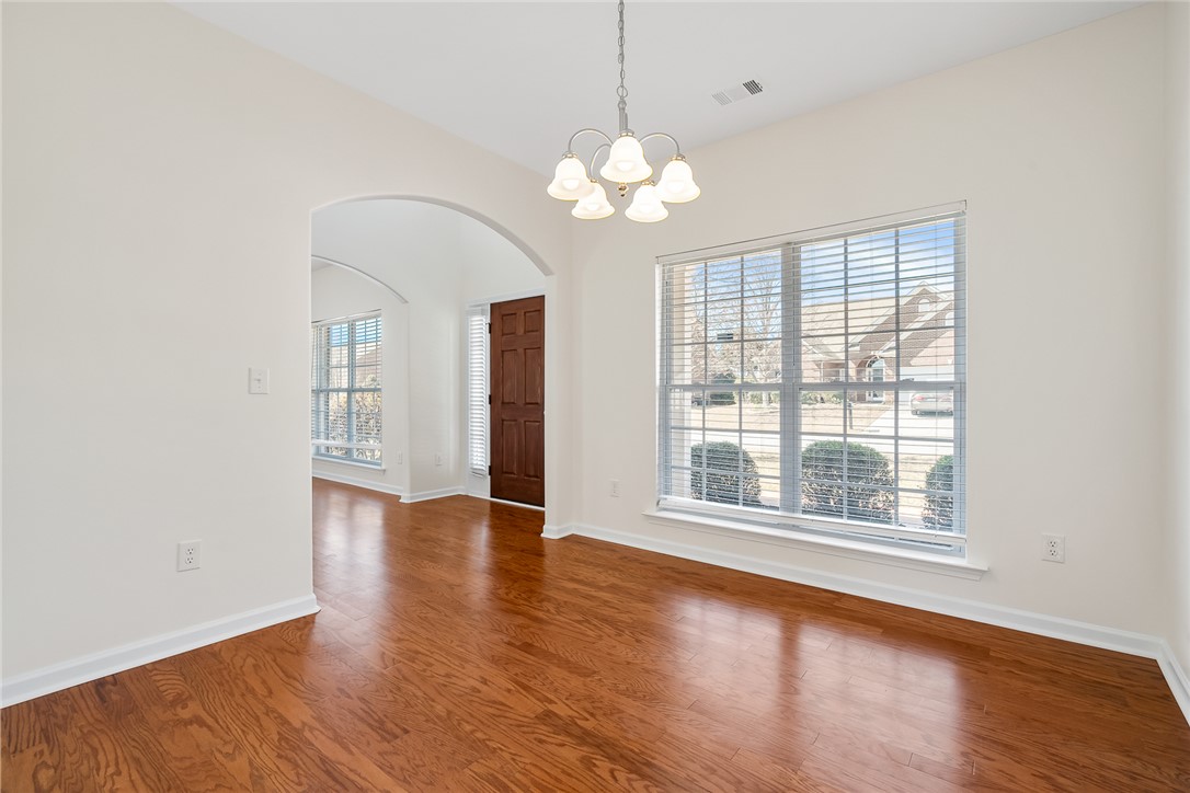 Anderson, South Carolina 29621, United States, 5 Bedrooms Bedrooms, ,3 BathroomsBathrooms,Residential,Pending,80923