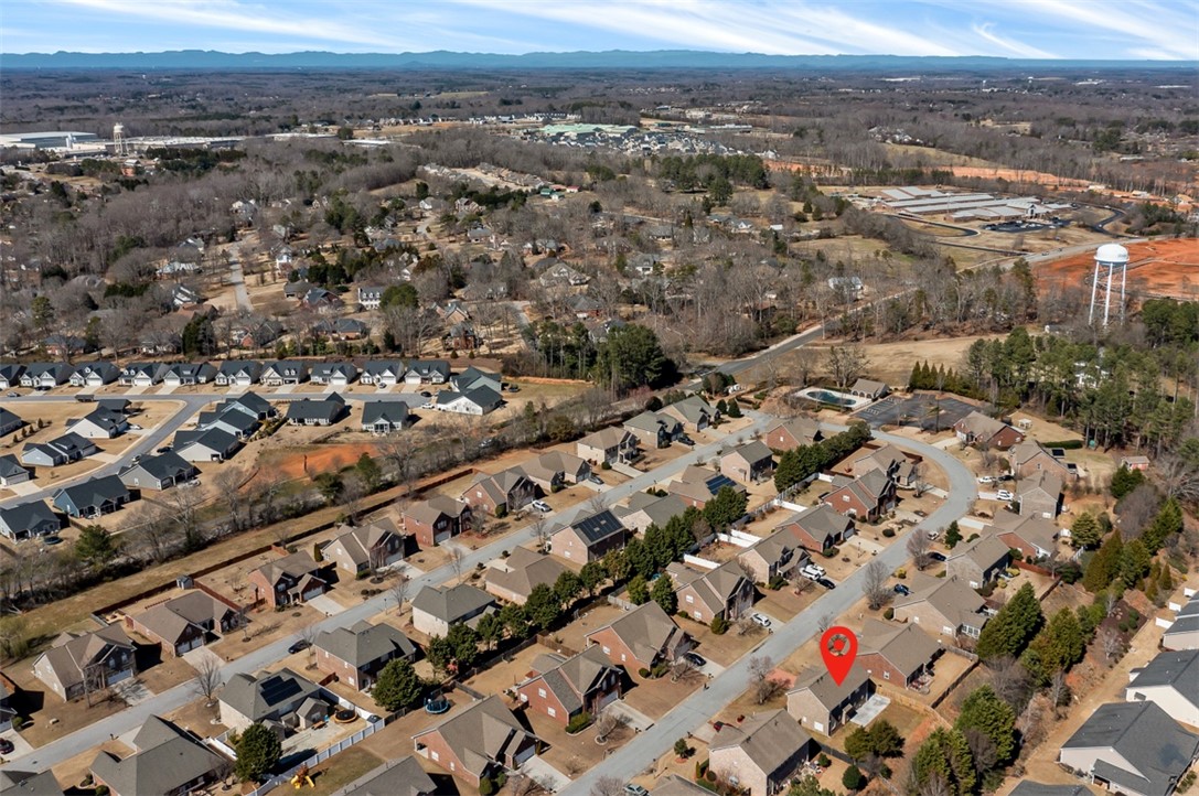 Anderson, South Carolina 29621, United States, 5 Bedrooms Bedrooms, ,3 BathroomsBathrooms,Residential,Pending,80923