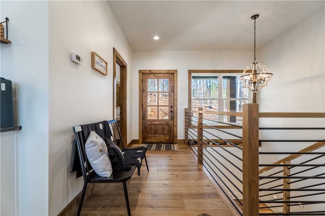 306 Bridgeport Drive, West Union, South Carolina image 3