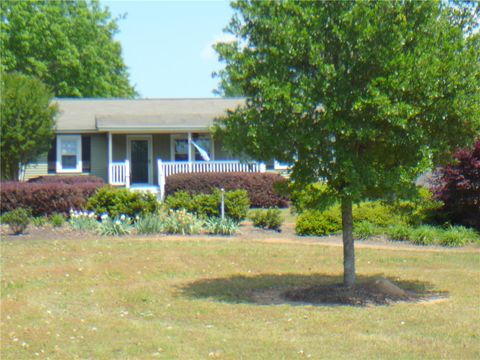 Photo of 3673 Abbeville Highway, Anderson, SC 29624 (MLS # 20300573)