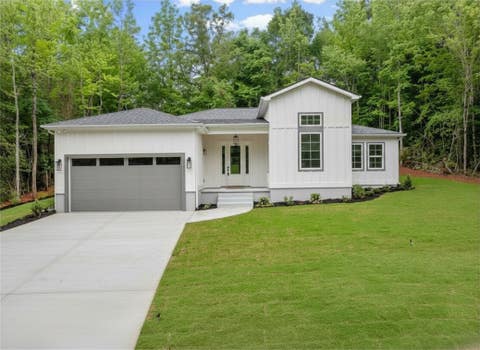 Photo of 239 Camellia Street, Westminster, SC 29693 (MLS # 20302791)