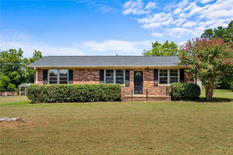 Photo of 109 Center Street, Williamston, SC 29697 (MLS # 20305134)
