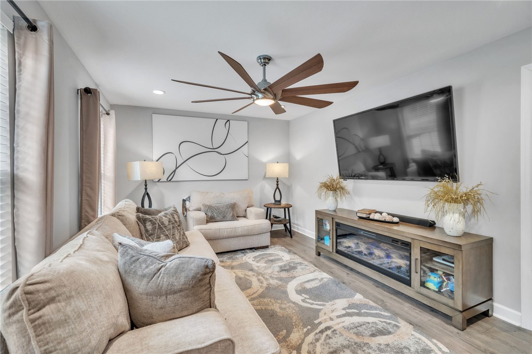 208 Woodland Drive, Greenwood, South Carolina image 3