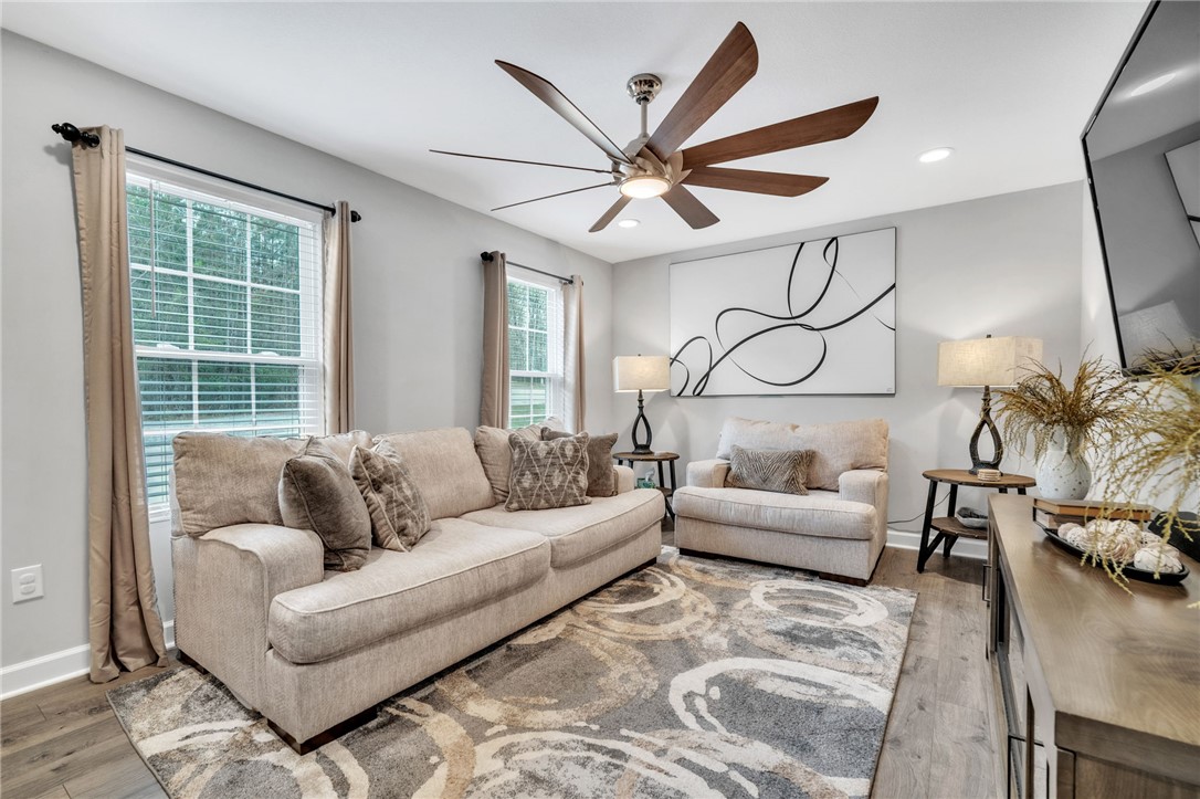 208 Woodland Drive, Greenwood, South Carolina image 4