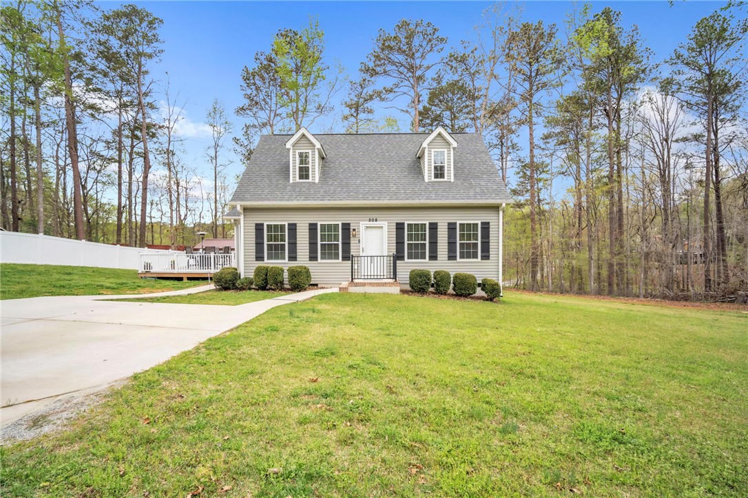 208 Woodland Drive, Greenwood, South Carolina image 1