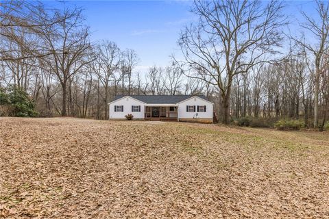Photo of 461 Boiter Road, Williamston, SC 29697 (MLS # 20297620)
