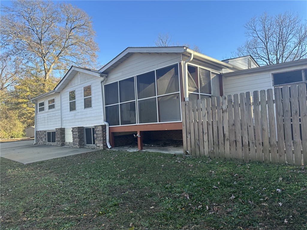 137 N Charles Drive, Greenville, South Carolina image 1