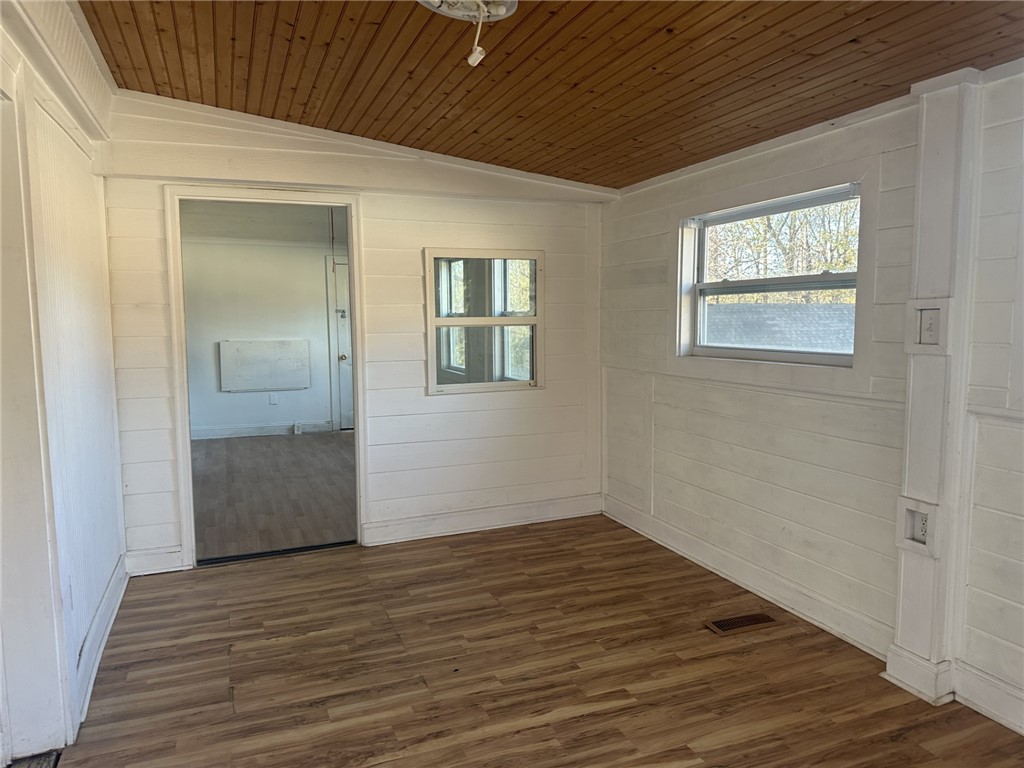 137 N Charles Drive, Greenville, South Carolina image 5