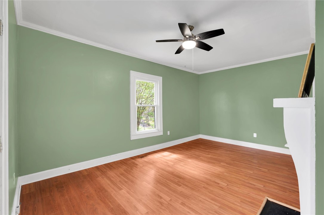 311 Lakeside Drive, Westminster, South Carolina image 4