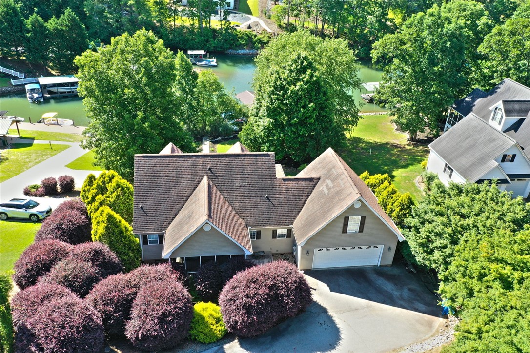 219 Summersweet Lane, Seneca, South Carolina image 1