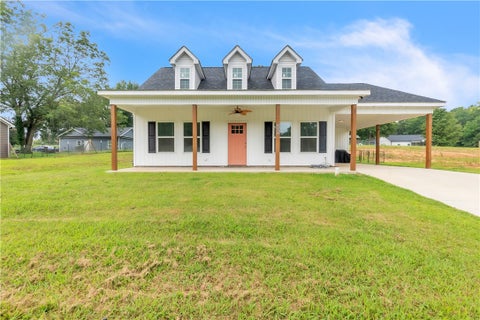 Photo of 305 W Broad Street, Iva, SC 29655 (MLS # 20304204)