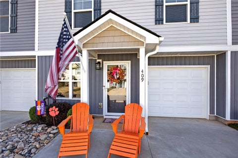 Photo of 409 Bee Cove Way, Pendleton, SC 29670 (MLS # 20307208)