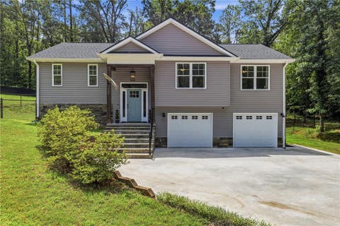 Photo of 100 Victorian Lane, Seneca, SC 29672 (MLS # 20304153)