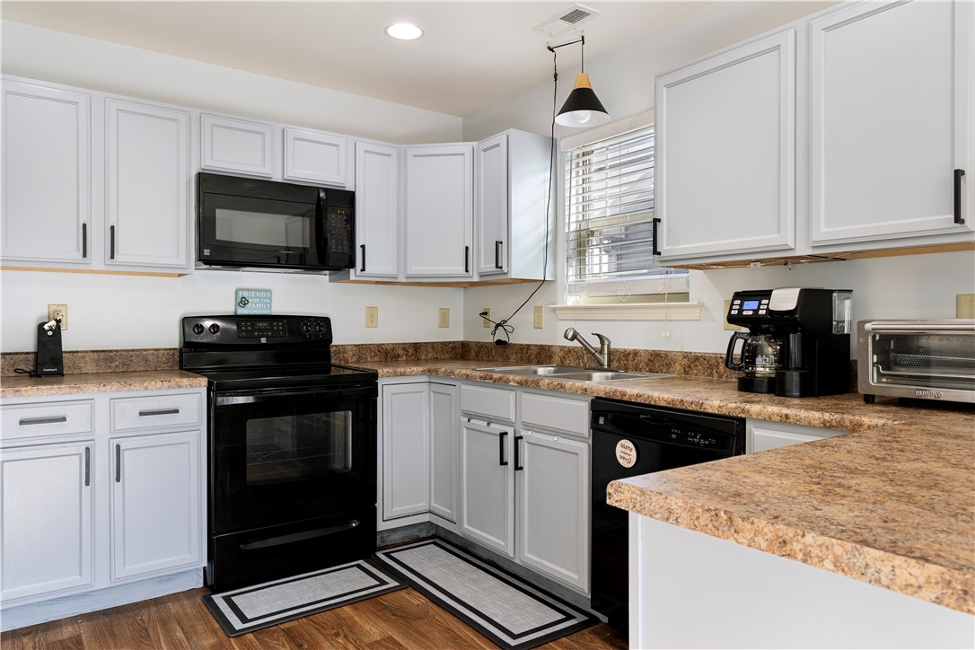 206 N Stonegate Drive, Seneca, South Carolina image 11